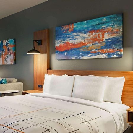 La Quinta Inn & Suites By Wyndham Springfield Zewnętrze zdjęcie