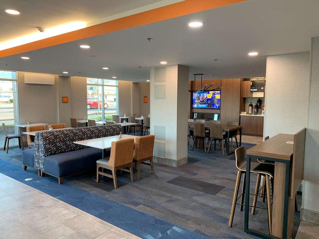 La Quinta Inn & Suites By Wyndham Springfield Udogodnienia zdjęcie