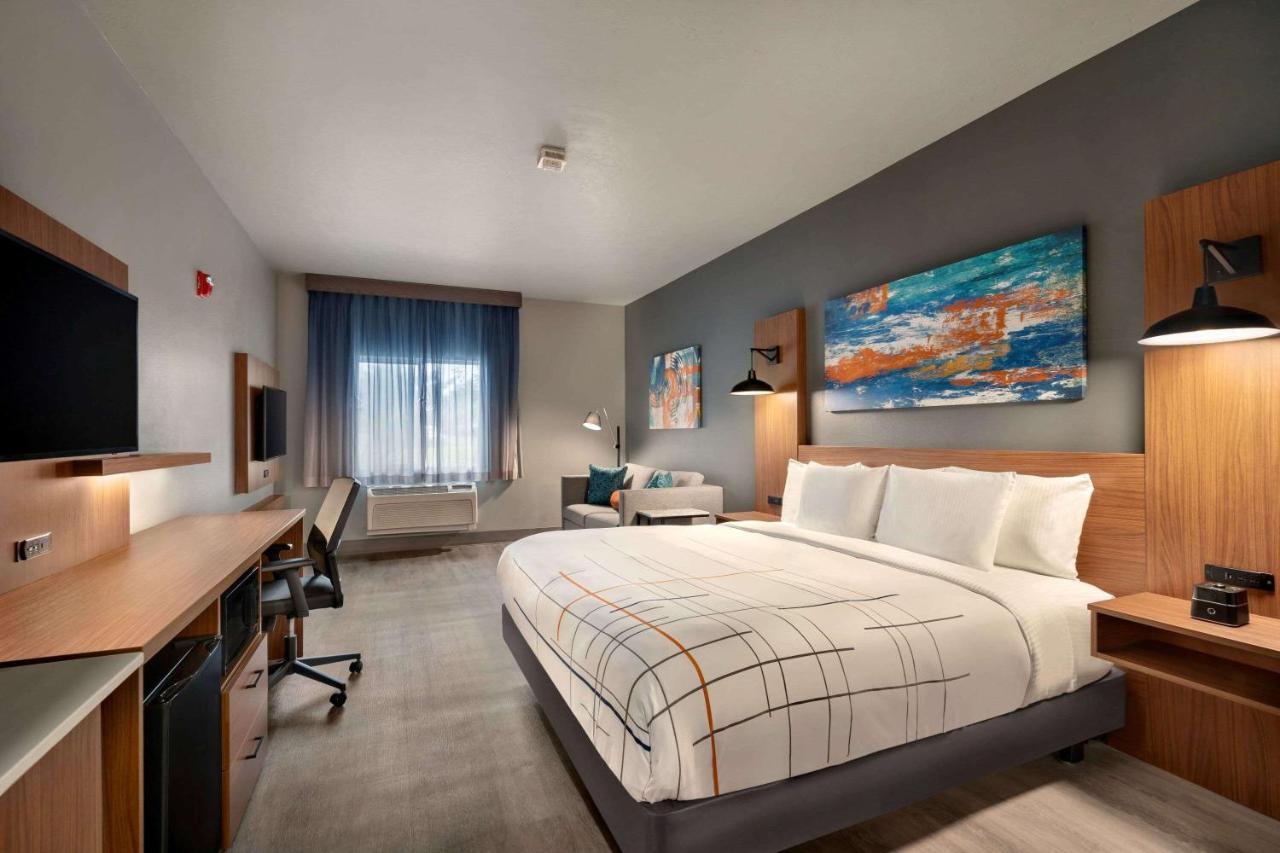 La Quinta Inn & Suites By Wyndham Springfield Zewnętrze zdjęcie