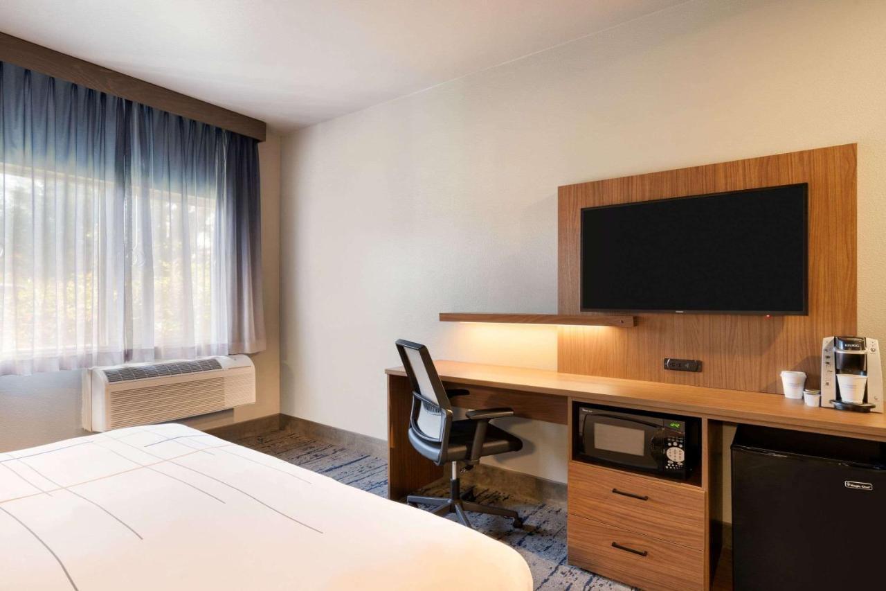 La Quinta Inn & Suites By Wyndham Springfield Zewnętrze zdjęcie