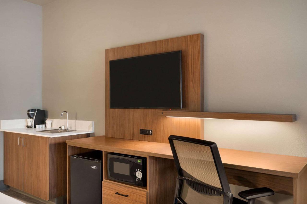 La Quinta Inn & Suites By Wyndham Springfield Zewnętrze zdjęcie
