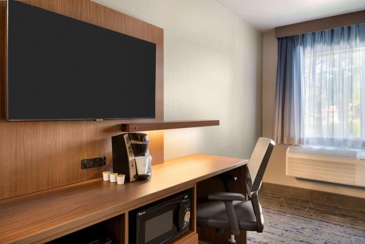 La Quinta Inn & Suites By Wyndham Springfield Zewnętrze zdjęcie