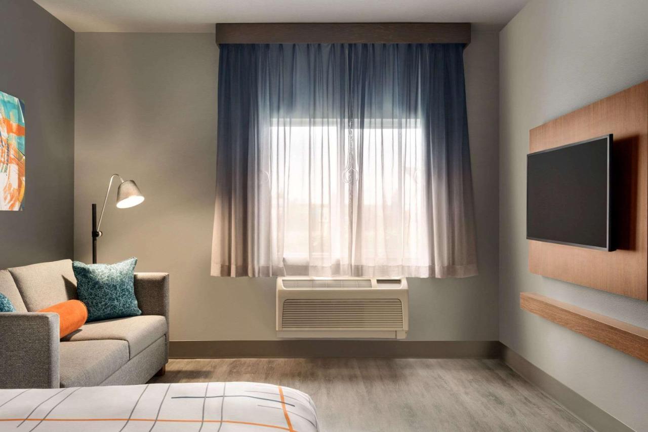 La Quinta Inn & Suites By Wyndham Springfield Zewnętrze zdjęcie