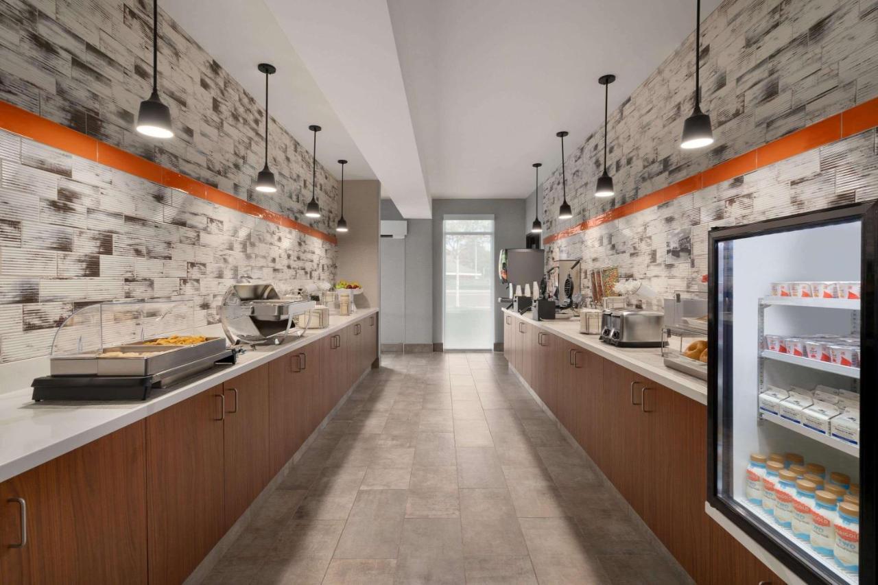 La Quinta Inn & Suites By Wyndham Springfield Zewnętrze zdjęcie