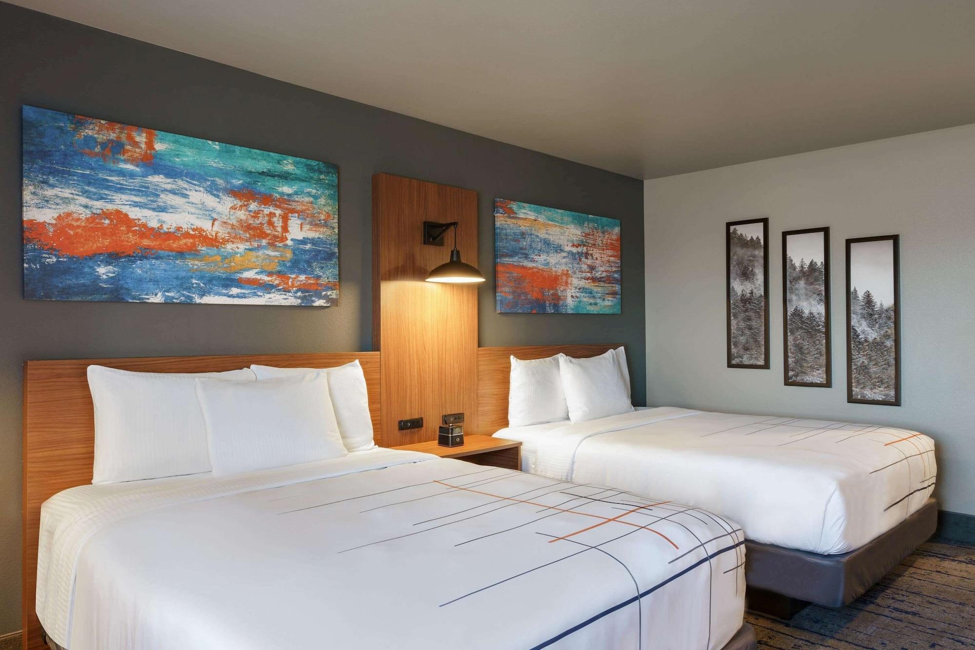 La Quinta Inn & Suites By Wyndham Springfield Zewnętrze zdjęcie