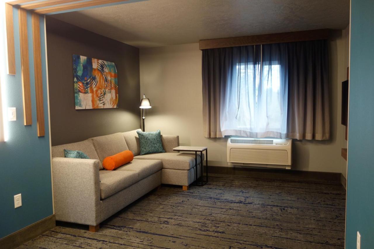 La Quinta Inn & Suites By Wyndham Springfield Zewnętrze zdjęcie