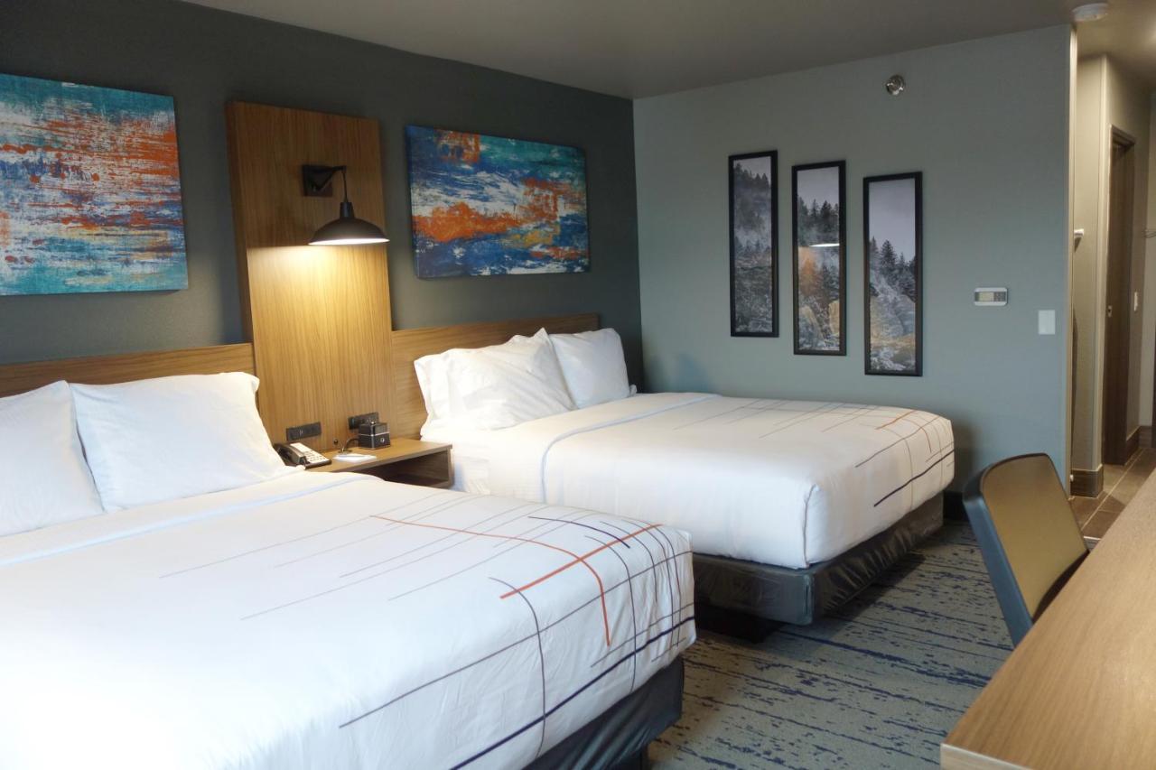 La Quinta Inn & Suites By Wyndham Springfield Zewnętrze zdjęcie