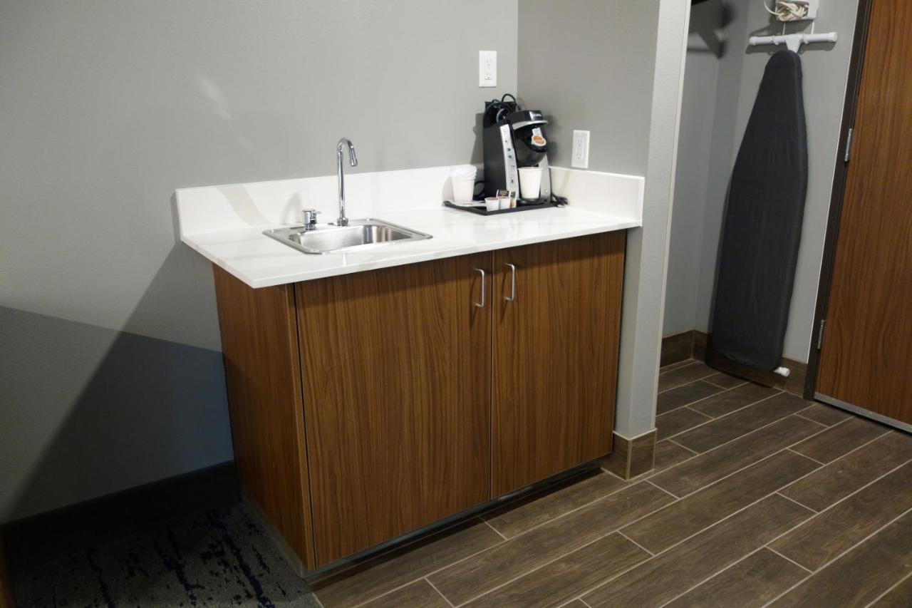 La Quinta Inn & Suites By Wyndham Springfield Zewnętrze zdjęcie